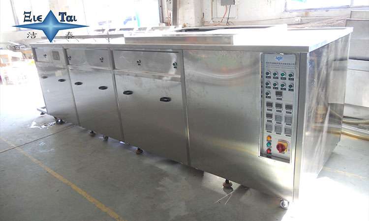 超聲波清洗技術(shù)在汽車制造中的關(guān)鍵作用:去除油污與氣味 超聲波清洗技術(shù)在汽車制造中的關(guān)鍵作用:去除油污與氣味