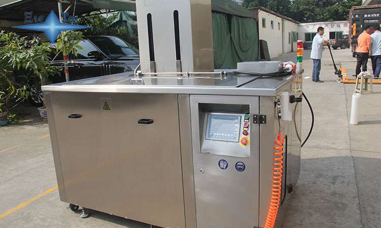 超聲波清洗機在半導體金屬設備清洗中的高純凈度提升 超聲波清洗機在半導體金屬設備清洗中的高純凈度提升