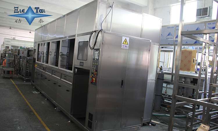 清洗新視野:超聲波清洗設備的先進設計與應用 清洗新視野:超聲波清洗設備的先進設計與應用